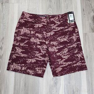 Under Armour Golf Shorts Men's 34 Burgundy Printed New